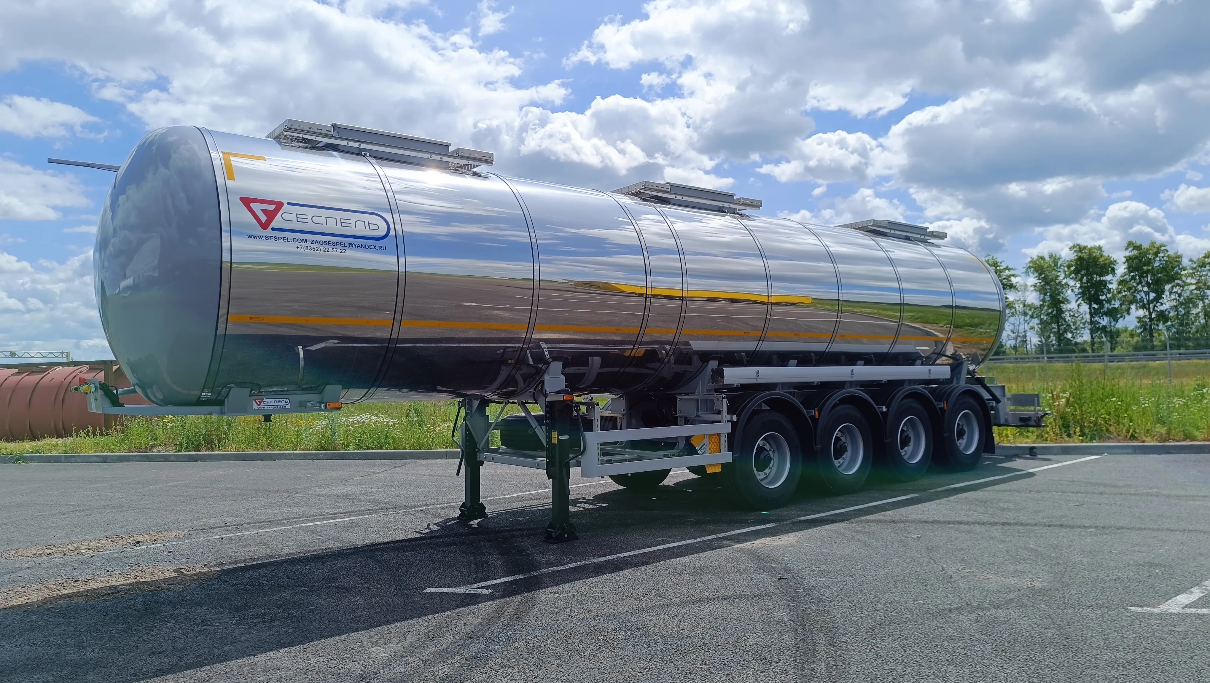 Полуприцеп битумовоз Сеспель SF4B32 32 м3 4 оси