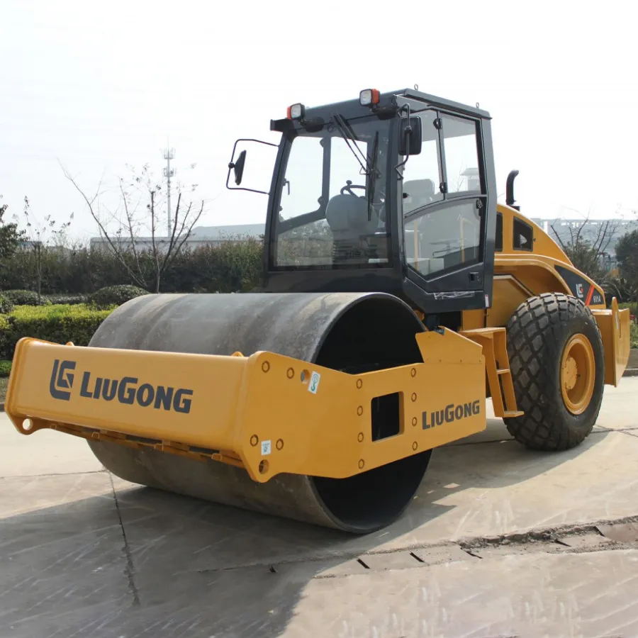 Грунтовый каток LiuGong CLG6114E 14 тонн детальное фото - смотреть и выбрать в Spec-Trucks Грунтовый каток LiuGong CLG6114E 14 тонн детальное фото - Spec-Trucks