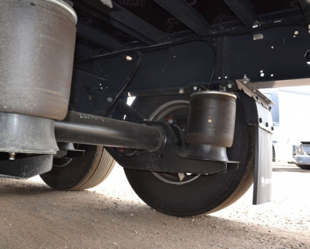 Шторно-бортовой полуприцеп Wielton NS 3KB детальное фото - Spec-Trucks