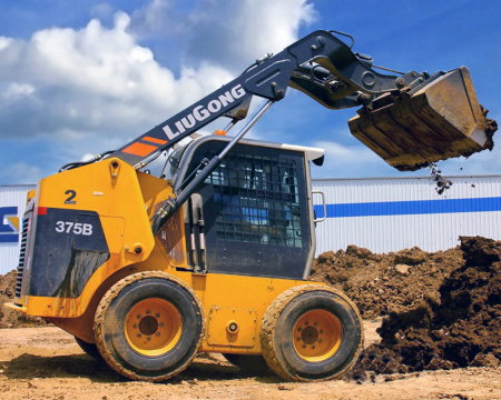 Мини погрузчик LiuGong CLG375B 1000 кг детальное фото - смотреть и выбрать в Spec-Trucks Мини погрузчик LiuGong CLG375B 1000 кг детальное фото - Spec-Trucks