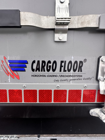 Полуприцеп мусоровоз с подвижным полом САТ 150 90 м3 детальное фото - Spec-Trucks