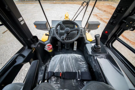 Фронтальный погрузчик 3,5 тонны LiuGong CLG835H детальное фото - Spec-Trucks