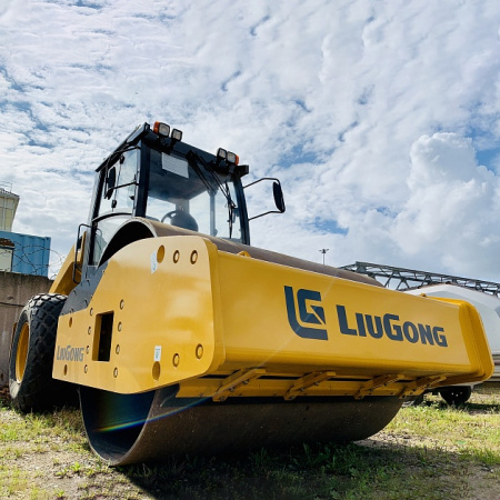 Грунтовый каток LiuGong CLG6116E 16 тонн детальное фото - смотреть и выбрать в Spec-Trucks Грунтовый каток LiuGong CLG6116E 16 тонн детальное фото - Spec-Trucks