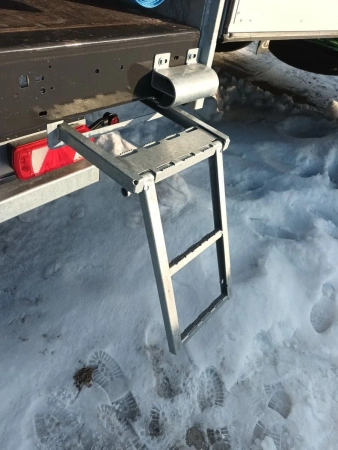 Шторный полуприцеп FLIEGL SDS 350 с кониками детальное фото - Spec-Trucks