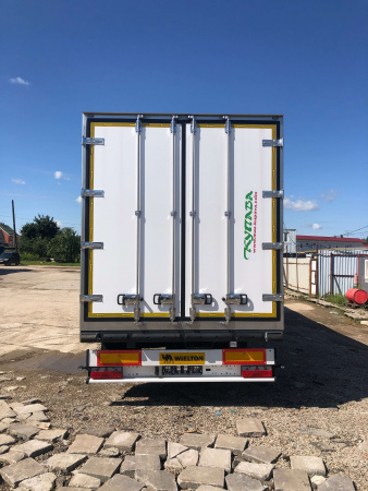 Изотермический полуприцеп КУПАВА 93W000 (93WL3) на шасси WIELTON детальное фото - Spec-Trucks