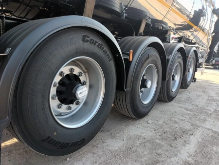 Полуприцеп битумовоз Сеспель SF4B32 32 м3 4 оси детальное фото - Spec-Trucks