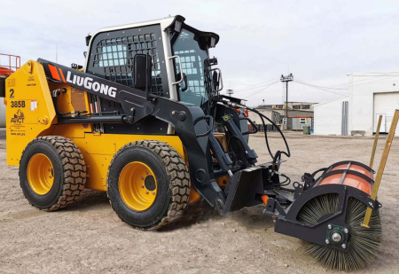 Фронтальный мини погрузчик LiuGong CLG385B 1200 кг детальное фото - смотреть и выбрать в Spec-Trucks Фронтальный мини погрузчик LiuGong CLG385B 1200 кг детальное фото - Spec-Trucks