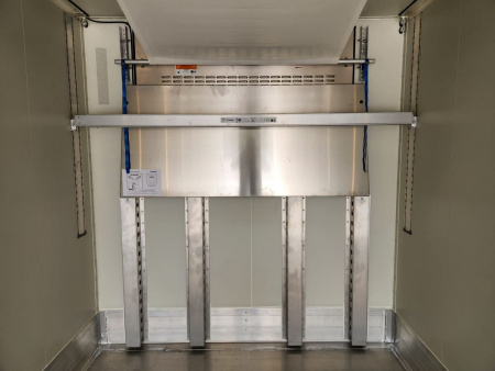 Полуприцеп рефрижератор Krone SD Cool Liner детальное фото - Spec-Trucks