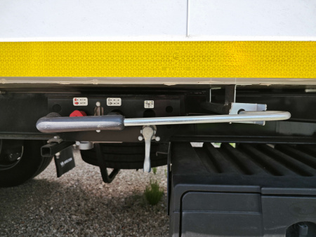 Изотермический полуприцеп КУПАВА 93W000 (93WL3) на шасси WIELTON детальное фото - Spec-Trucks