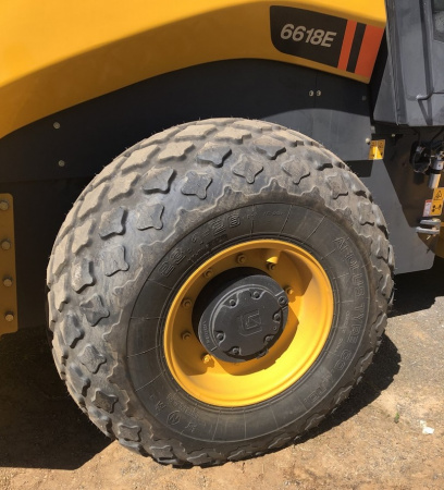 Тяжелый грунтовый каток LIUGONG CLG6618E 18 тонн детальное фото - Spec-Trucks