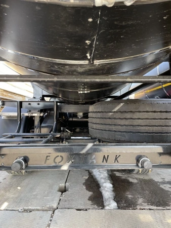 Полуприцеп битумовоз FOXTANK 877721-31 31 м3 4 оси детальное фото - смотреть и выбрать в Spec-Trucks Полуприцеп битумовоз FOXTANK 877721-31 31 м3 4 оси детальное фото - Spec-Trucks