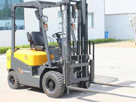 Газобензиновый автопогрузчик 1,5 тонны LiuGong CPCD15 | Высота подъема 6м детальное фото - купить в Spec-Trucks Газобензиновый автопогрузчик 1,5 тонны LiuGong CPCD15 | Высота подъема 6м детальное фото - Spec-Trucks