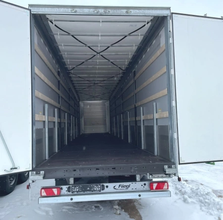 Шторно-бортовой полуприцеп FLIEGL SDS 350 с кониками детальное фото - Spec-Trucks