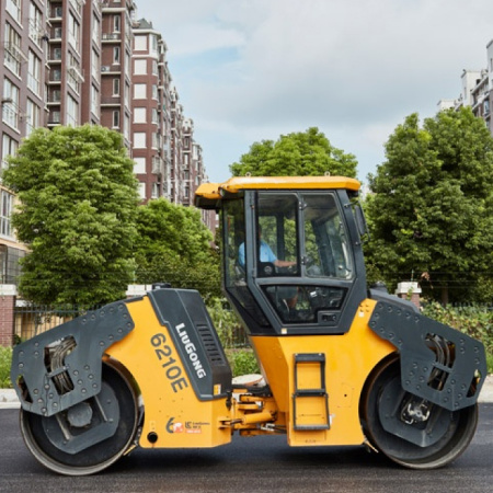 Тяжелый асфальтовый каток LIUGONG CLG6210E 10 тонн детальное фото - смотреть и выбрать в Spec-Trucks Тяжелый асфальтовый каток LIUGONG CLG6210E 10 тонн детальное фото - Spec-Trucks