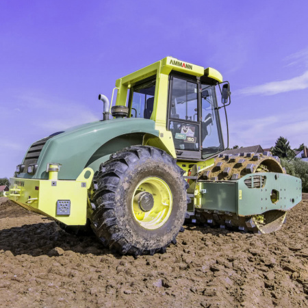 Грунтовый каток AMMANN ASC 150D 15 тонн детальное фото - Spec-Trucks