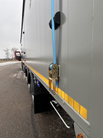 Полуприцеп мусоровоз с подвижным полом САТ 150 90 м3 детальное фото - Spec-Trucks