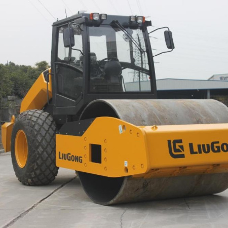 Грунтовый каток LiuGong CLG6612E 12 тонн детальное фото - Spec-Trucks