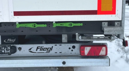 Шторно-бортовой полуприцеп FLIEGL SDS 350 с кониками детальное фото - Spec-Trucks