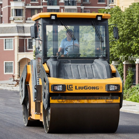 Тяжелый асфальтовый каток LIUGONG CLG6210E 10 тонн детальное фото - смотреть и выбрать в Spec-Trucks Тяжелый асфальтовый каток LIUGONG CLG6210E 10 тонн детальное фото - Spec-Trucks
