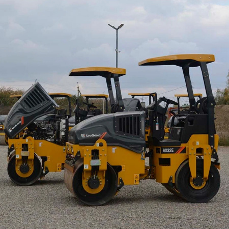 Тротуарный каток LiuGong CLG6032E комбинированный 3,5 тонны детальное фото - Spec-Trucks