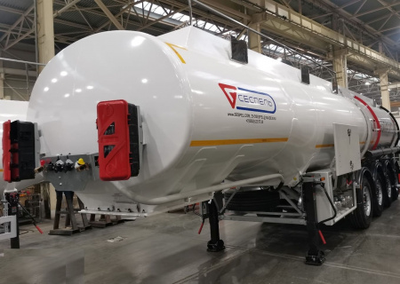 Полуприцеп бензовоз СЕСПЕЛЬ SF4334 34 м3 алюминиевый 4 оси детальное фото - Spec-Trucks