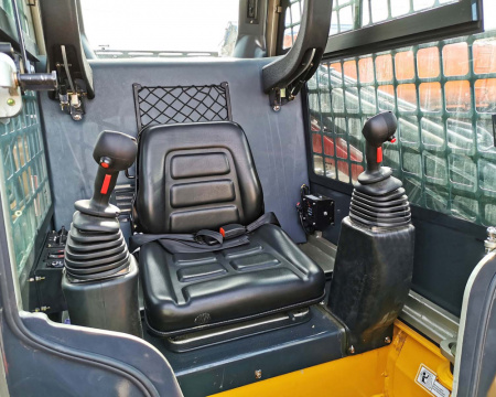 Фронтальный мини погрузчик LiuGong CLG385B 1200 кг детальное фото - смотреть и выбрать в Spec-Trucks Фронтальный мини погрузчик LiuGong CLG385B 1200 кг детальное фото - Spec-Trucks