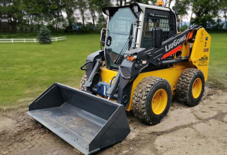 Фронтальный мини погрузчик LiuGong CLG385B 1200 кг детальное фото - смотреть и выбрать в Spec-Trucks Фронтальный мини погрузчик LiuGong CLG385B 1200 кг детальное фото - Spec-Trucks