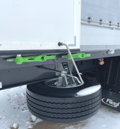 Шторно-бортовой полуприцеп FLIEGL SDS 350 с кониками детальное фото - Spec-Trucks