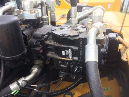 Тяжелый грунтовый каток LIUGONG CLG6618E 18 тонн детальное фото - Spec-Trucks