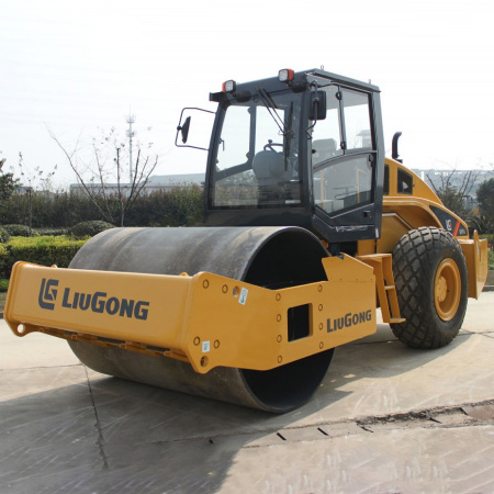 Грунтовый каток LiuGong CLG6114E 14 тонн детальное фото - смотреть и выбрать в Spec-Trucks Грунтовый каток LiuGong CLG6114E 14 тонн детальное фото - Spec-Trucks