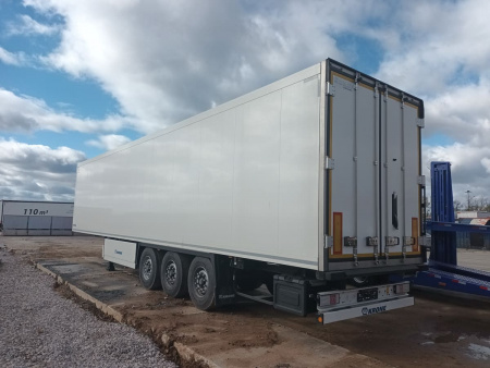 Полуприцеп рефрижератор Krone SD Cool Liner детальное фото - Spec-Trucks