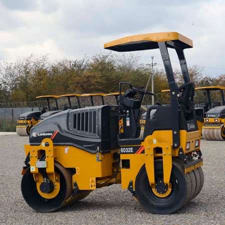 Тротуарный каток LiuGong CLG6032E комбинированный 3,5 тонны детальное фото - Spec-Trucks