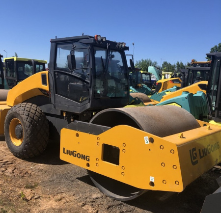 Тяжелый грунтовый каток LIUGONG CLG6616E 16 тонн детальное фото - Spec-Trucks