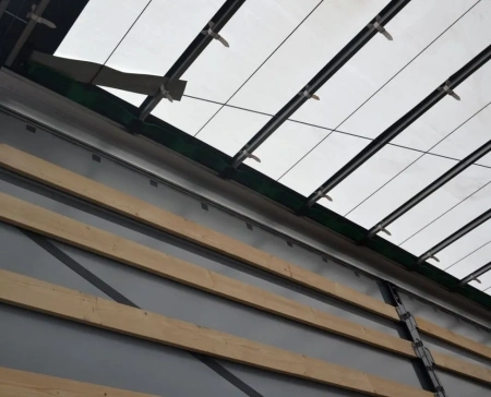 Шторно-бортовой полуприцеп Wielton NS 3KB с кониками детальное фото - Spec-Trucks