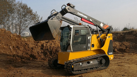 Гусеничный мини погрузчик LiuGong CLG388B 2500 кг детальное фото - Spec-Trucks