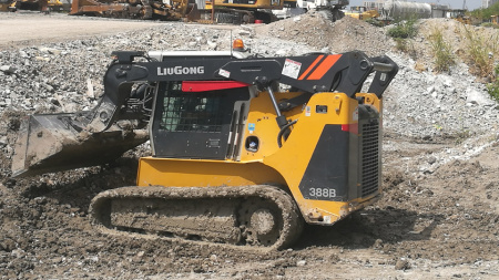 Гусеничный мини погрузчик LiuGong CLG388B 2500 кг детальное фото - Spec-Trucks