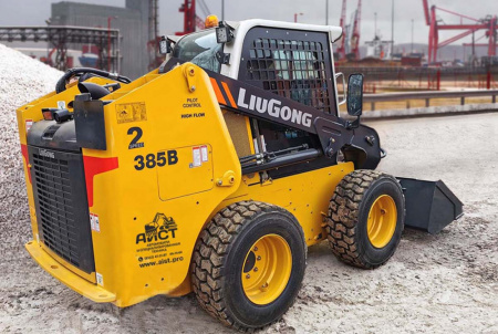 Фронтальный мини погрузчик LiuGong CLG385B 1200 кг детальное фото - смотреть и выбрать в Spec-Trucks Фронтальный мини погрузчик LiuGong CLG385B 1200 кг детальное фото - Spec-Trucks