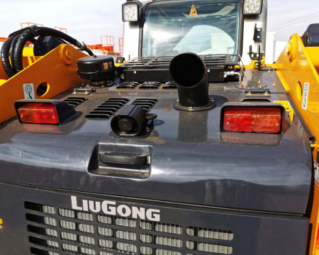 Фронтальный мини погрузчик LiuGong CLG385B 1200 кг детальное фото - смотреть и выбрать в Spec-Trucks Фронтальный мини погрузчик LiuGong CLG385B 1200 кг детальное фото - Spec-Trucks