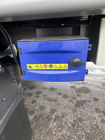 Полуприцеп мусоровоз с подвижным полом САТ 150 90 м3 детальное фото - Spec-Trucks