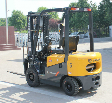 Газобензиновый автопогрузчик 1,5 тонны LiuGong CPCD15 | Высота подъема 6м детальное фото - купить в Spec-Trucks Газобензиновый автопогрузчик 1,5 тонны LiuGong CPCD15 | Высота подъема 6м детальное фото - Spec-Trucks