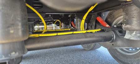 Самосвальный полуприцеп САТ 150 90 м3 с подвижным полом детальное фото - Spec-Trucks