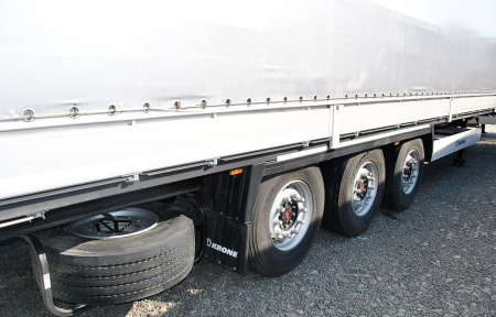 Шторно-бортовой полуприцеп KRONE Profi Liner детальное фото - Spec-Trucks